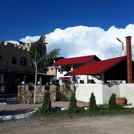 Royal Castle Hotel Pascani Exterior foto